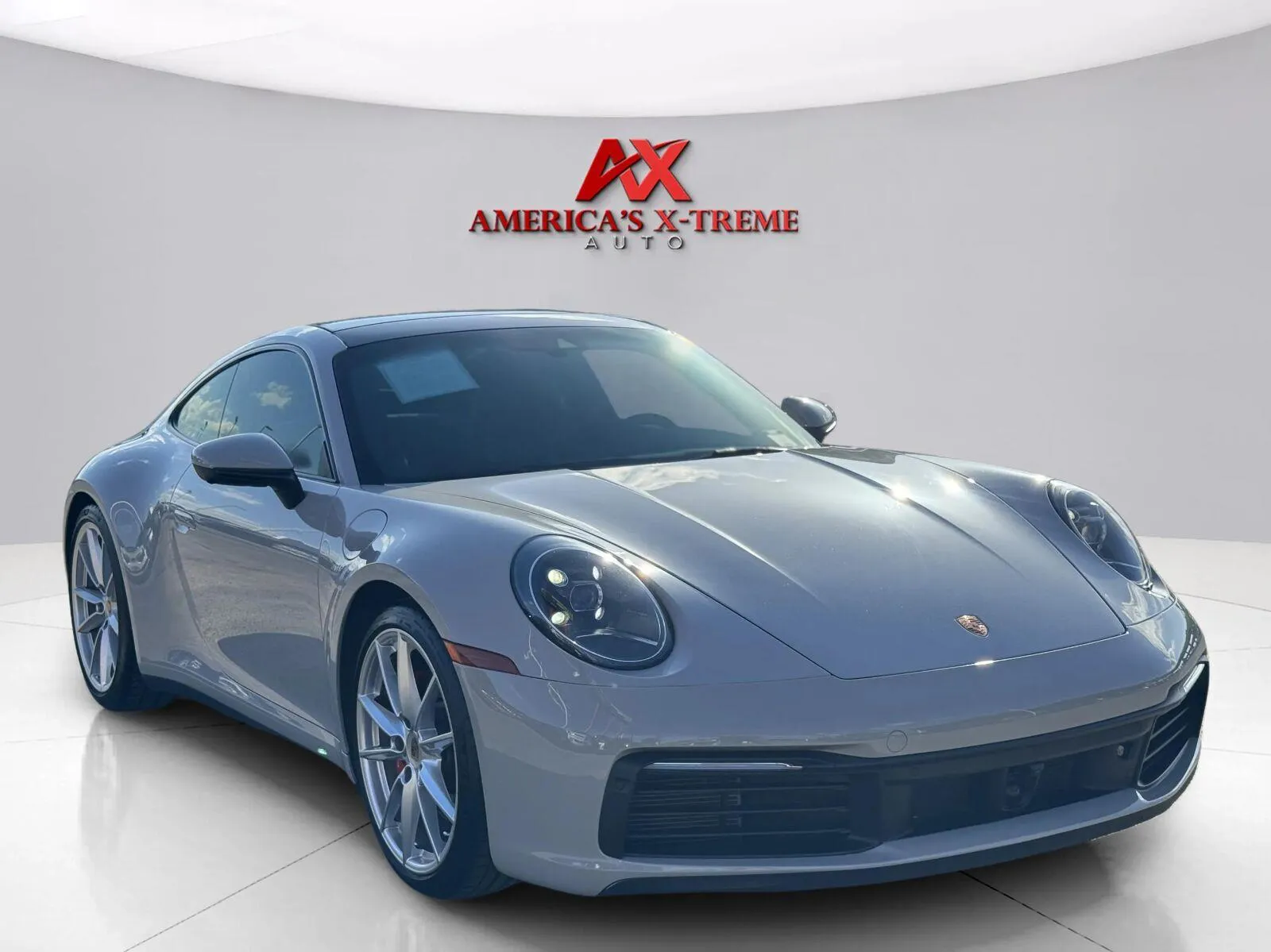 Porsche 911 photo 8