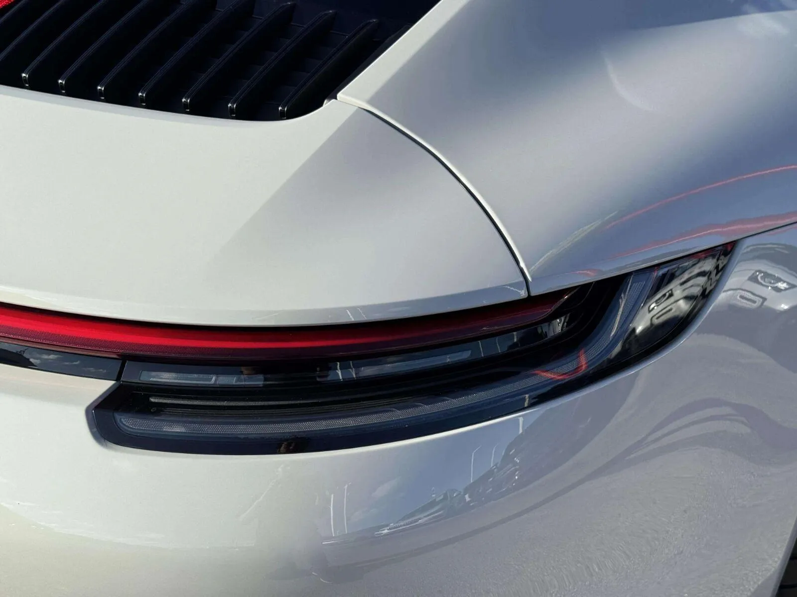 Porsche 911 photo 17