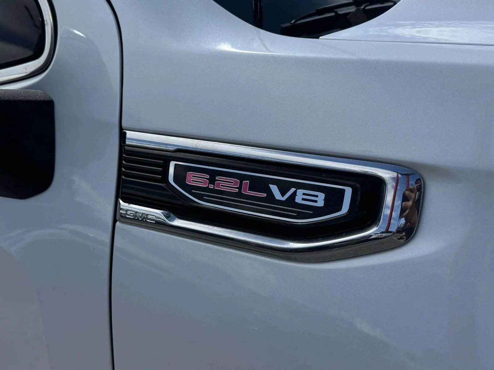 GMC Sierra photo 11