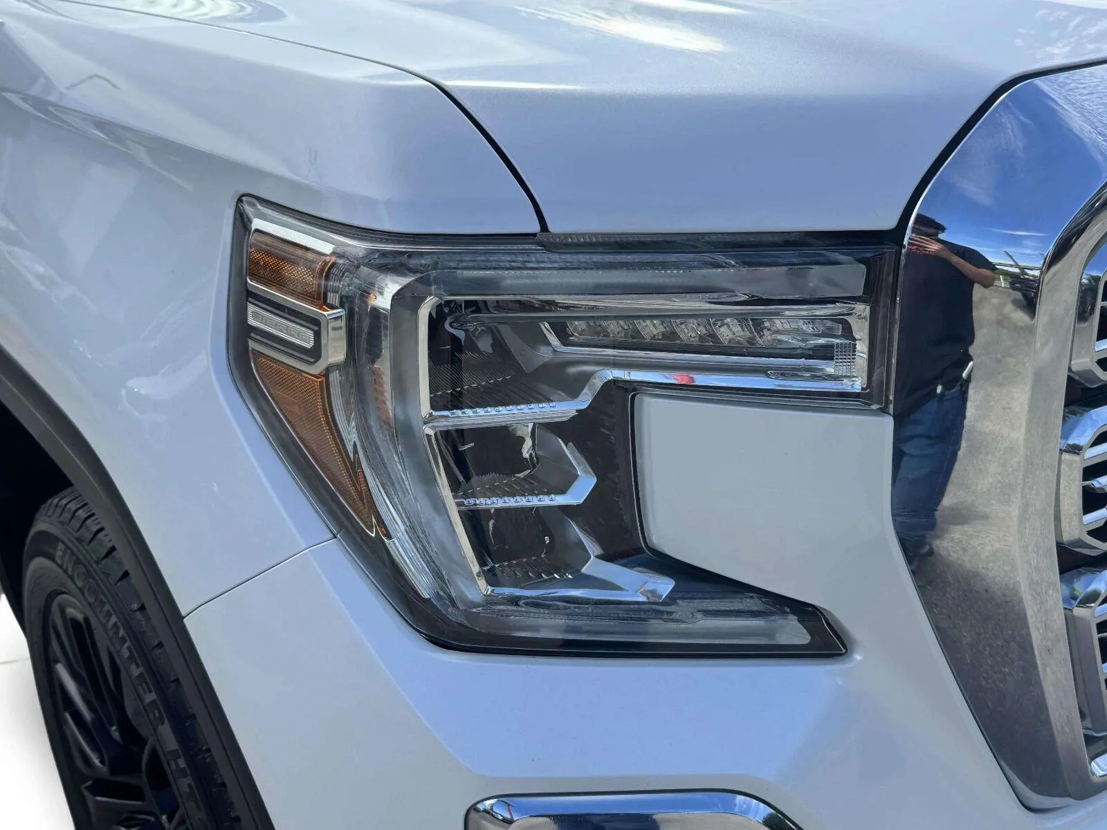 GMC Sierra photo 12