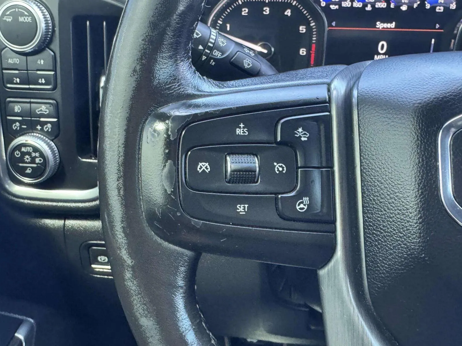 GMC Sierra photo 26