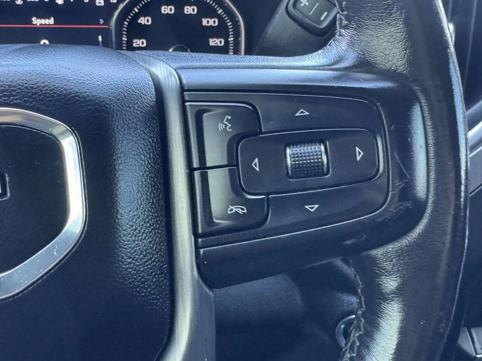 GMC Sierra photo 28