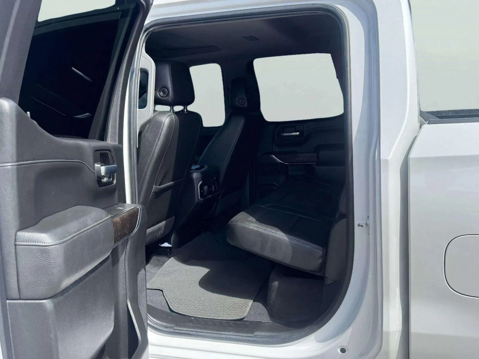 GMC Sierra photo 35