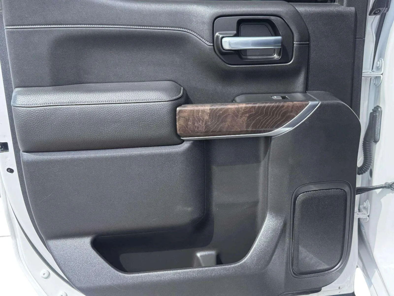 GMC Sierra photo 37