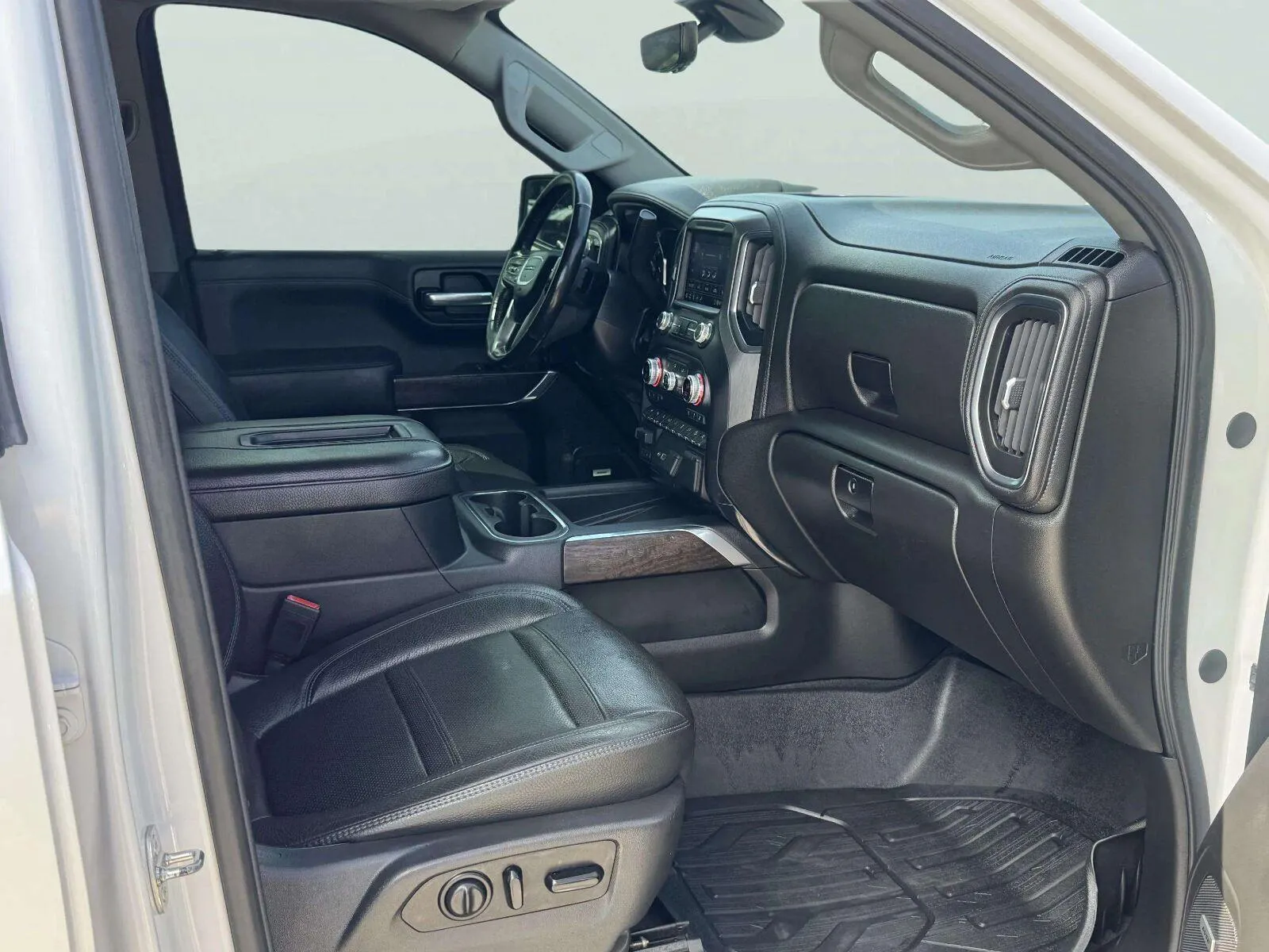 GMC Sierra photo 52