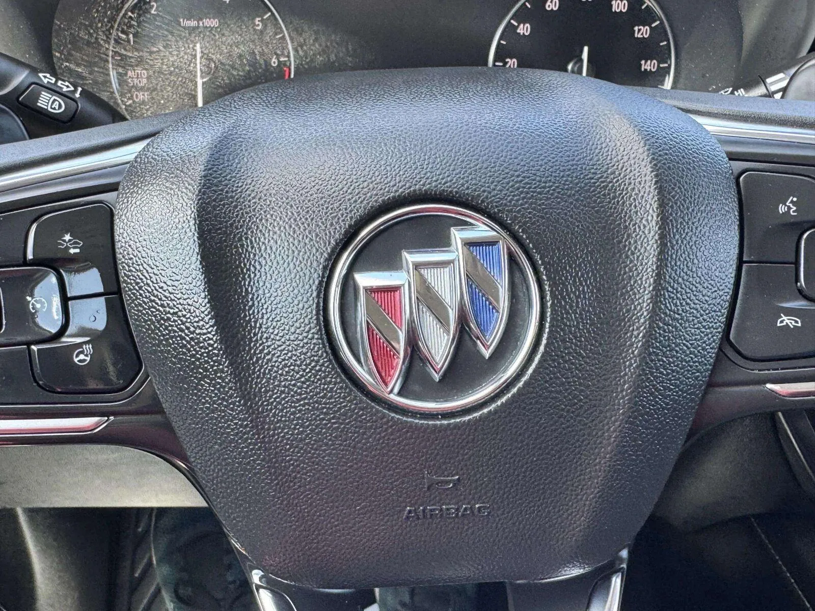 Buick Envision photo 25