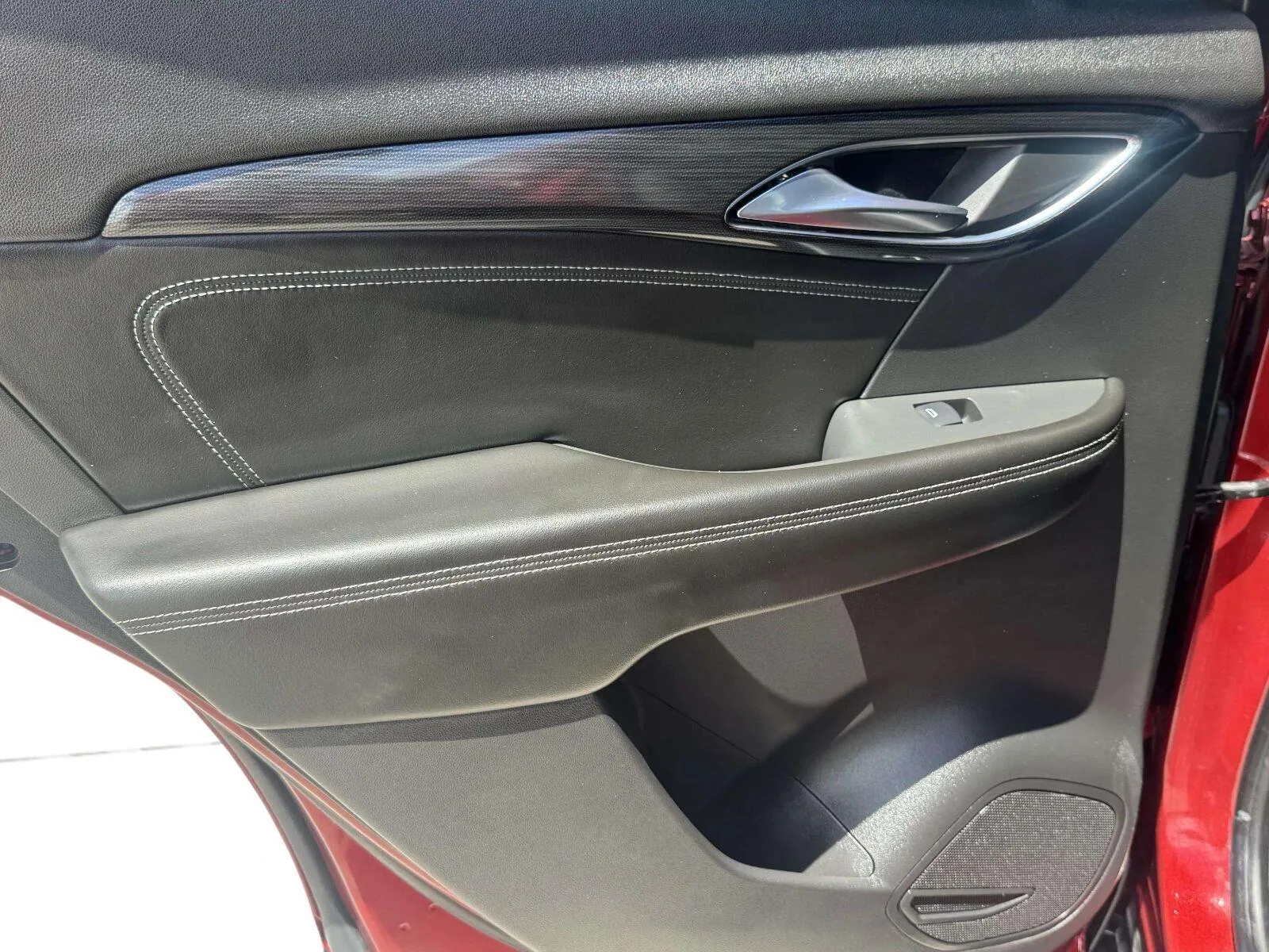 Buick Envision photo 35