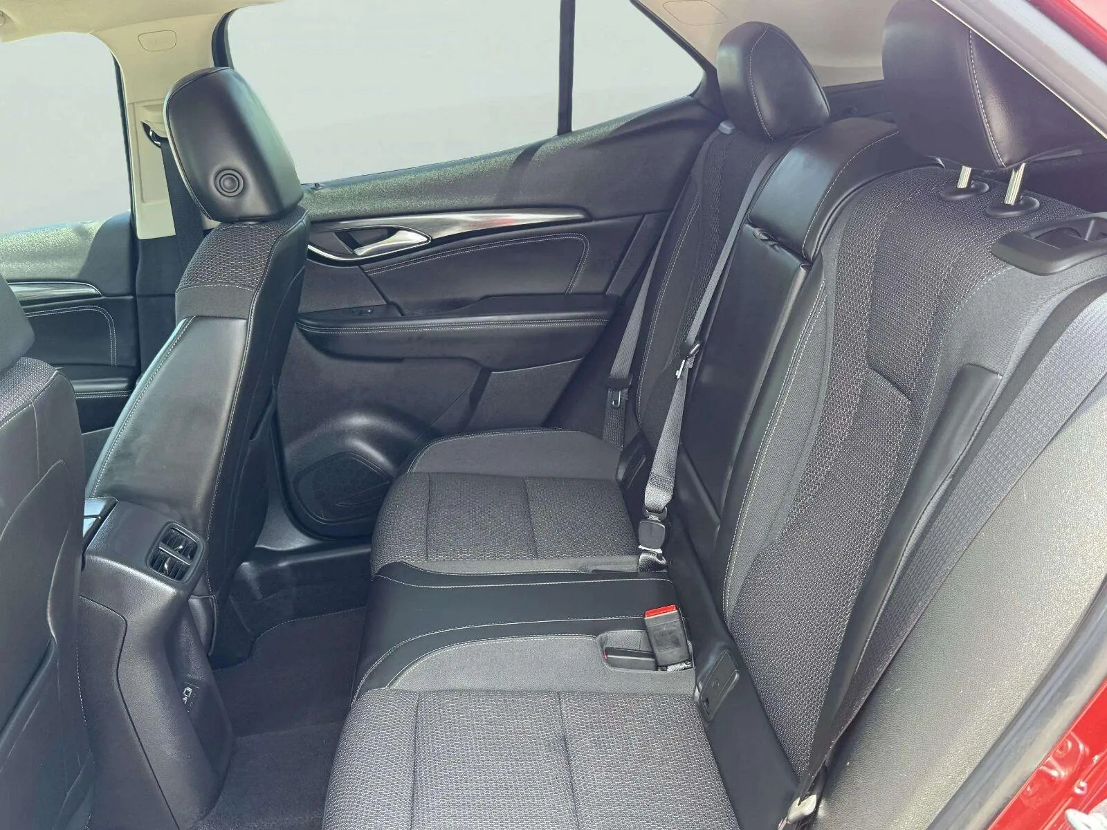 Buick Envision photo 36
