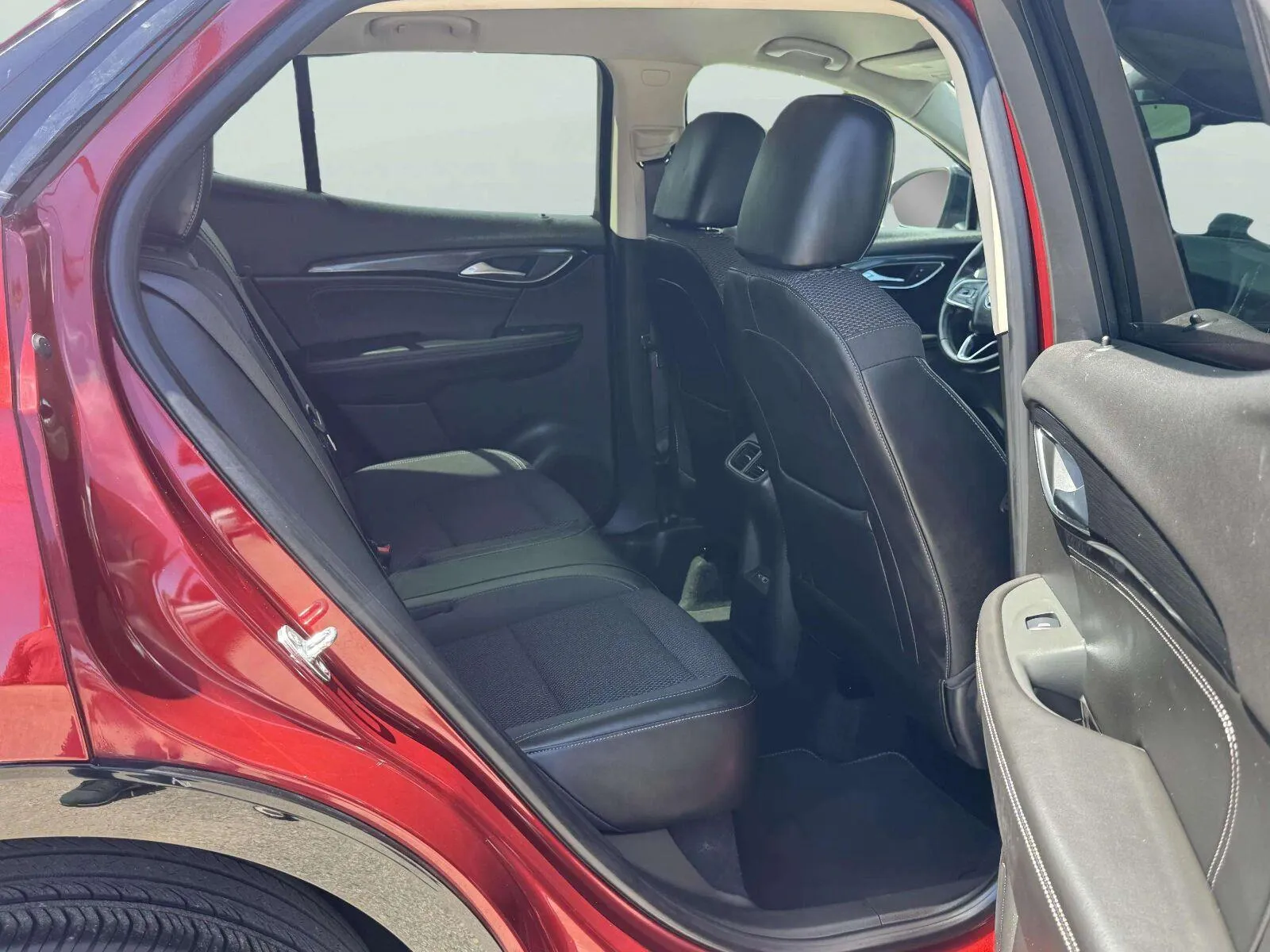 Buick Envision photo 38