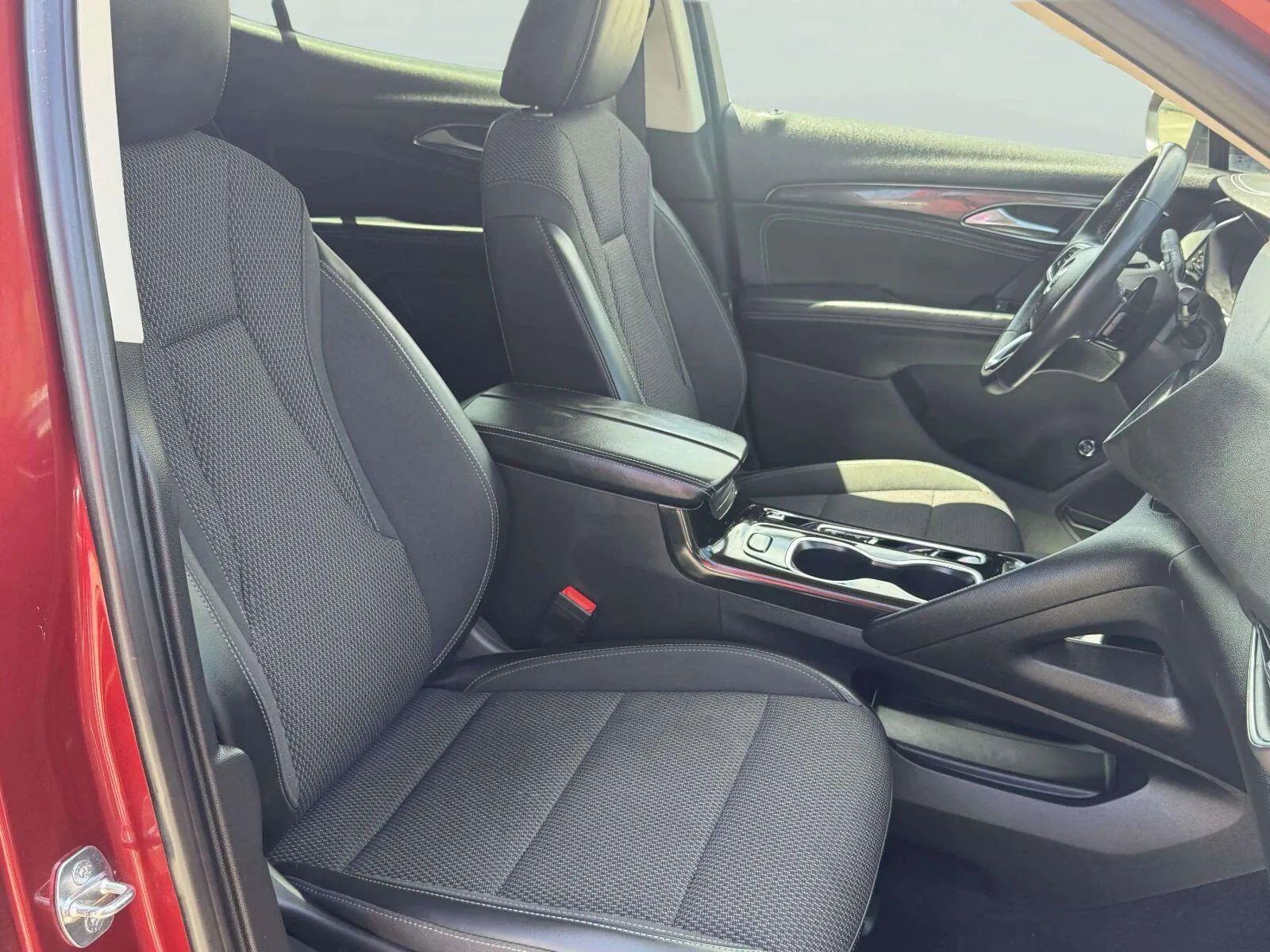 Buick Envision photo 47