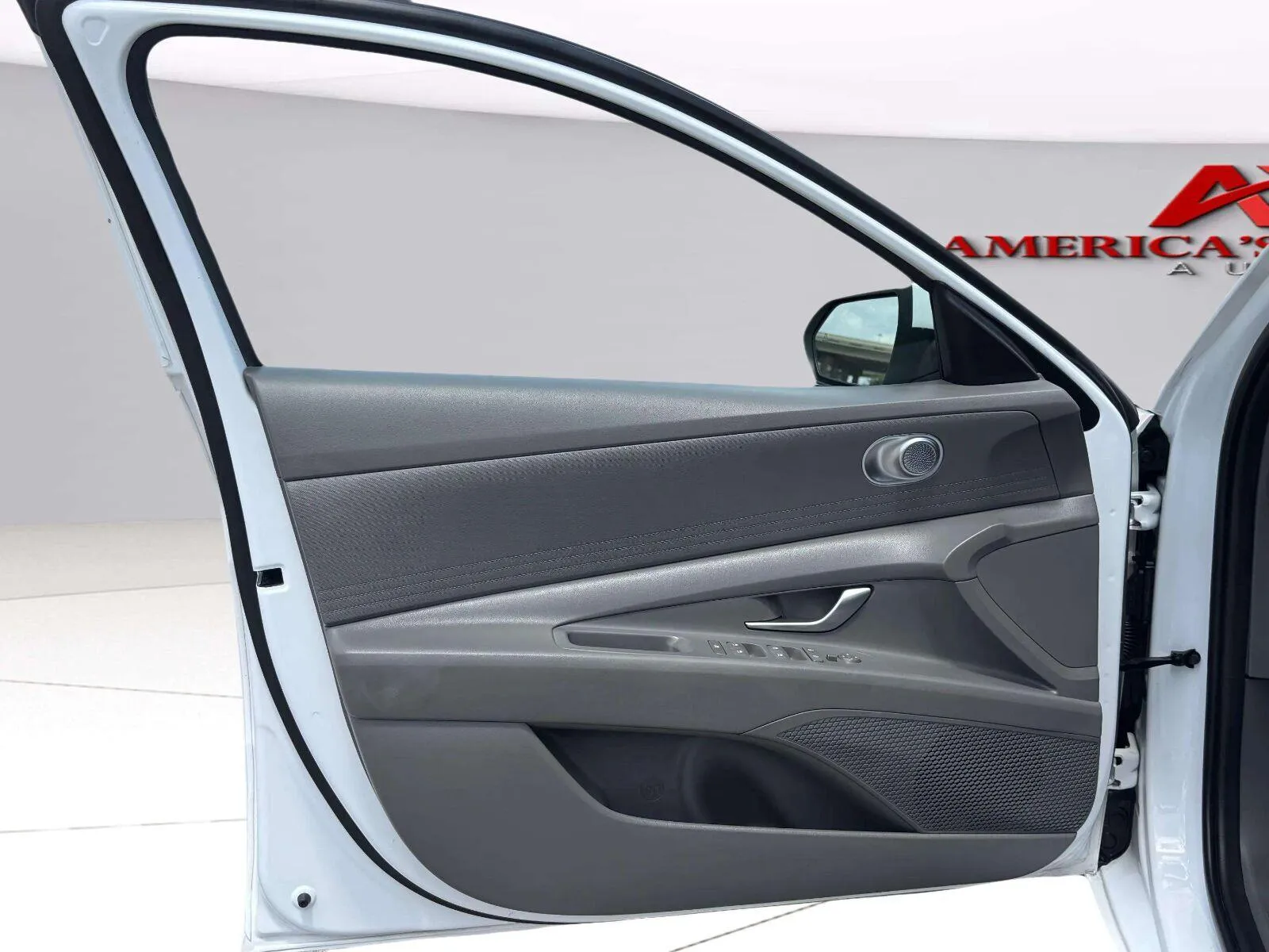Hyundai Elantra photo 17
