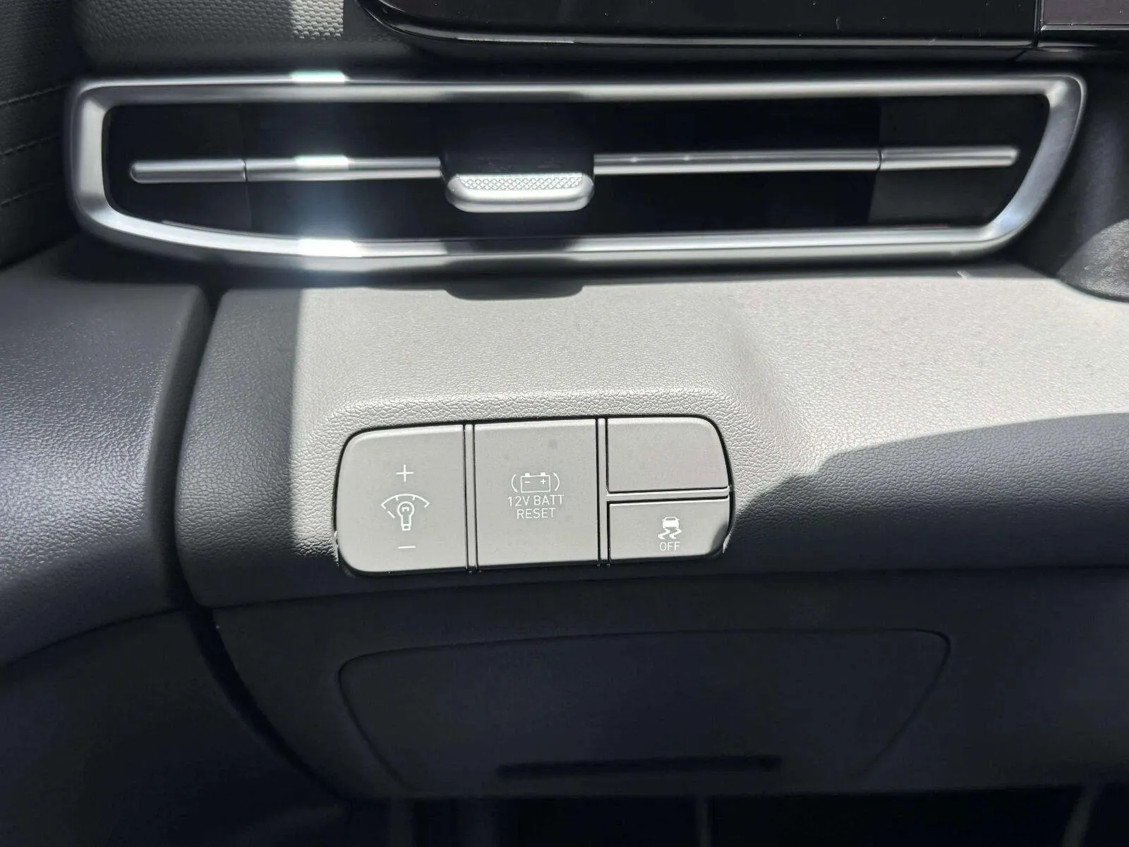 Hyundai Elantra photo 21