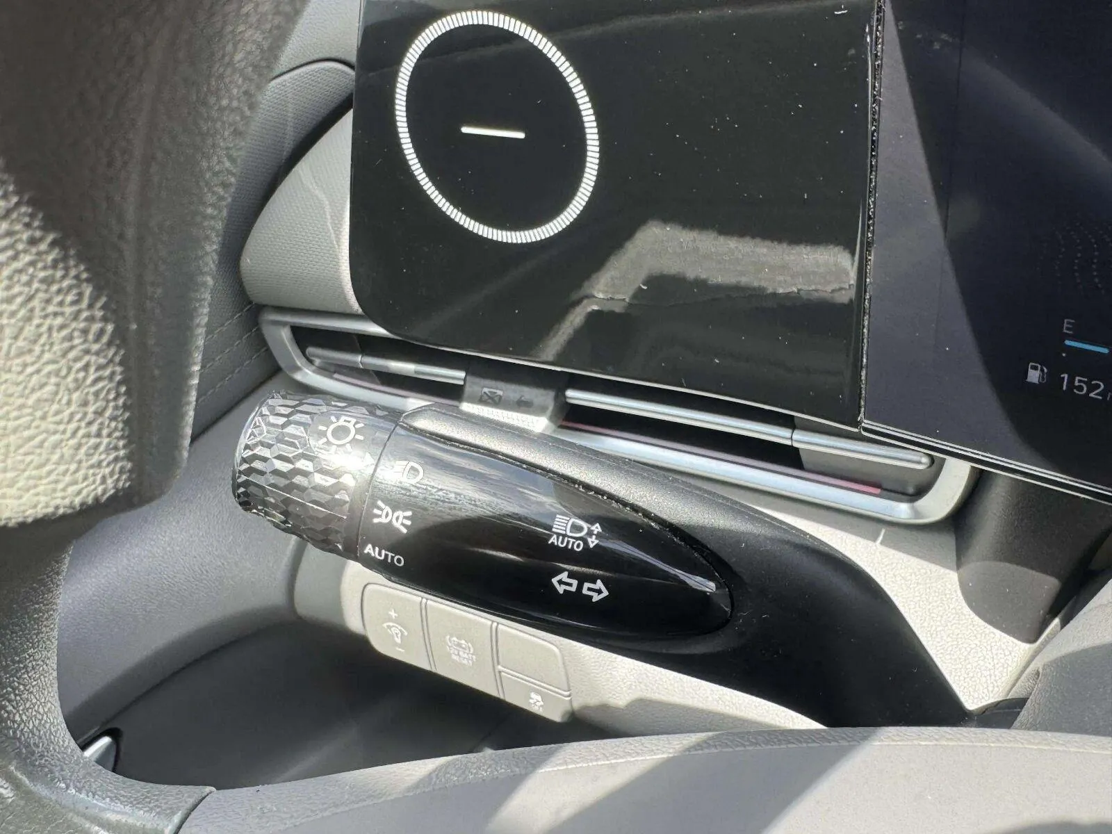 Hyundai Elantra photo 23
