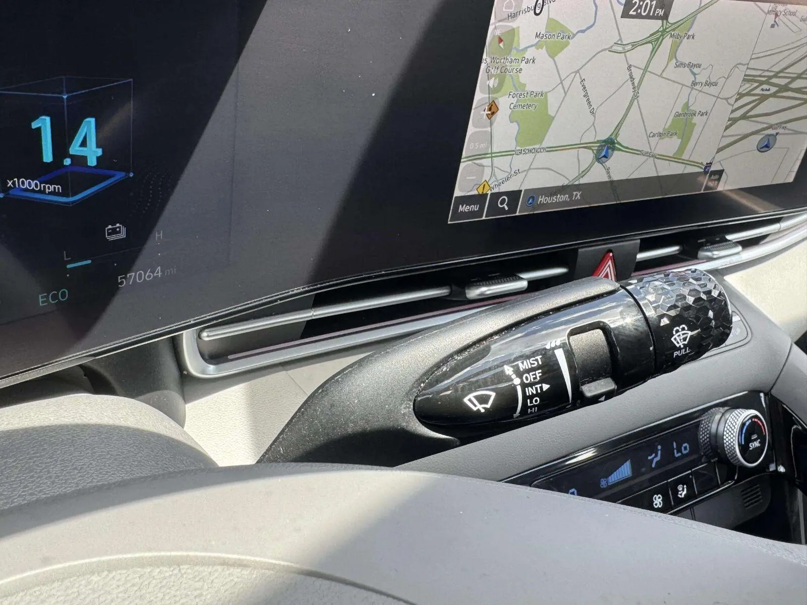 Hyundai Elantra photo 24