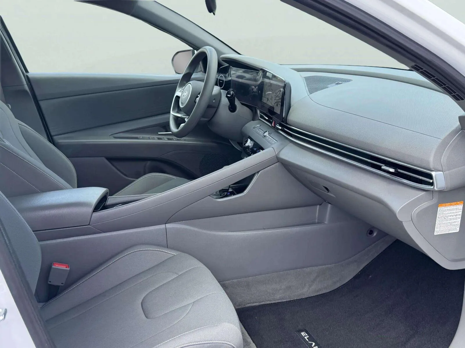 Hyundai Elantra photo 52