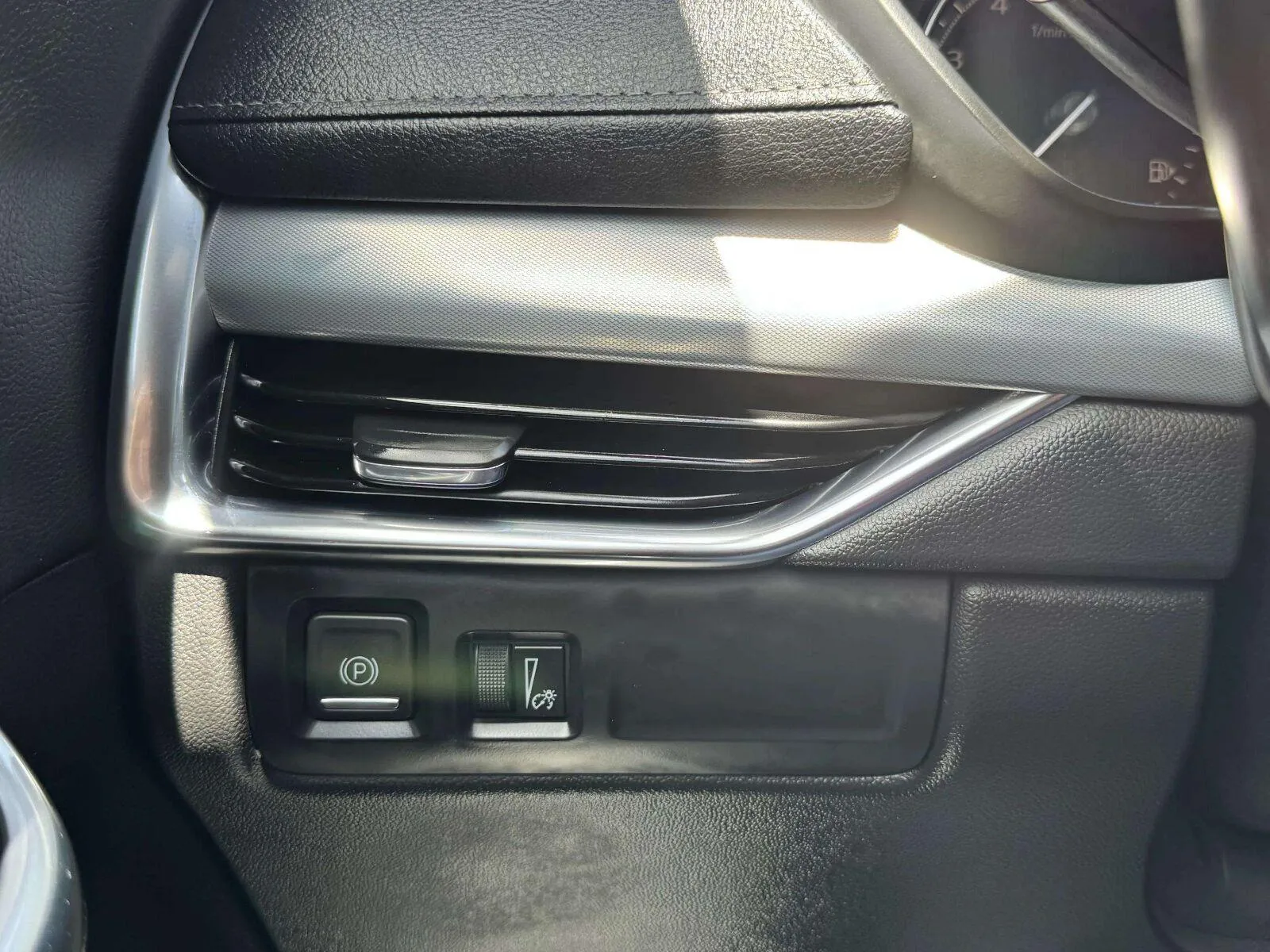 Cadillac XT4 photo 21