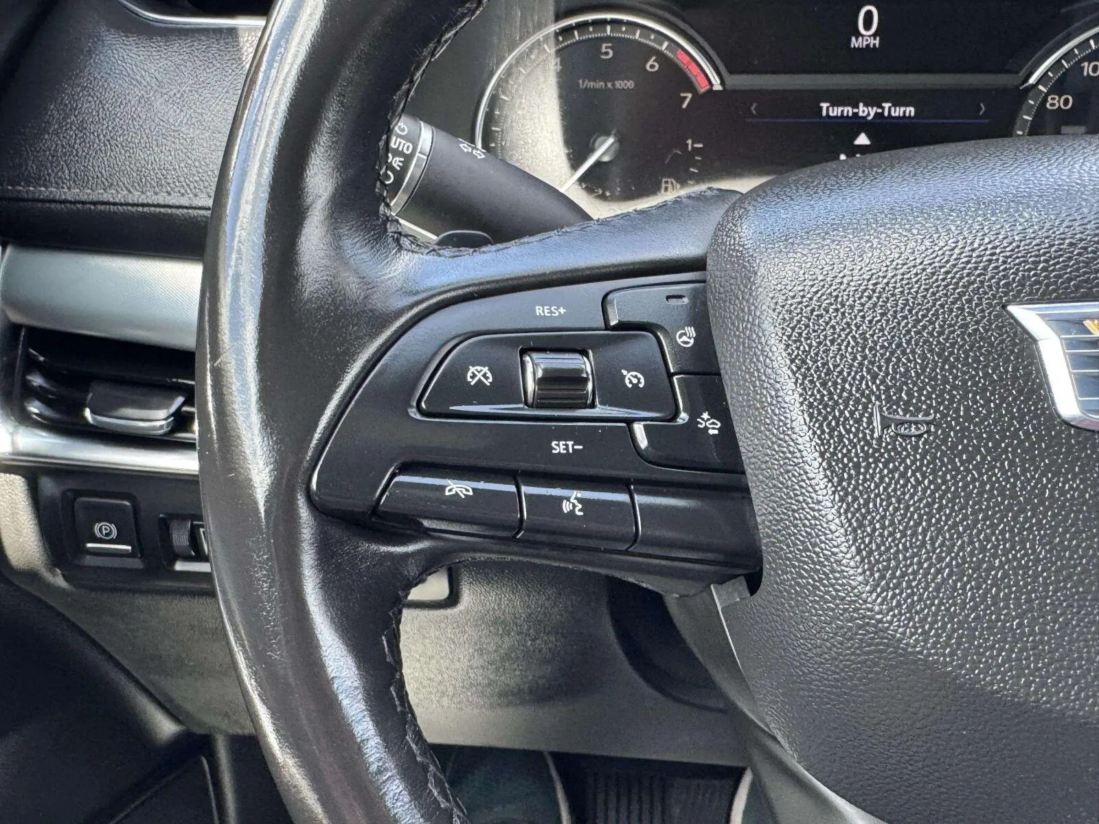 Cadillac XT4 photo 25