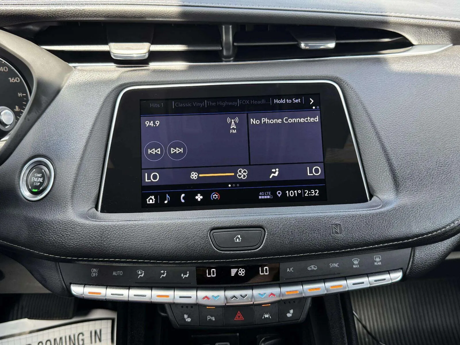 Cadillac XT4 photo 30