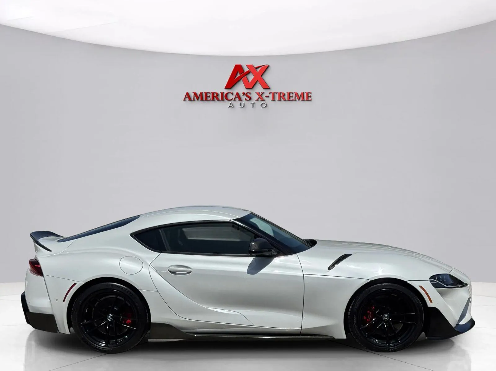 Toyota Supra photo 7