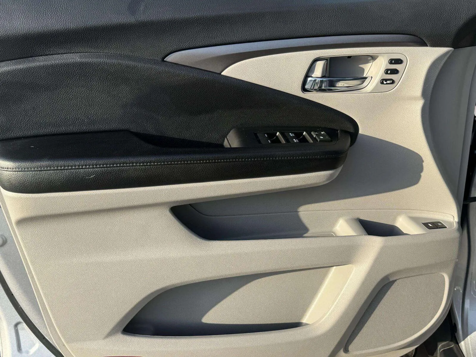 Honda Pilot photo 18