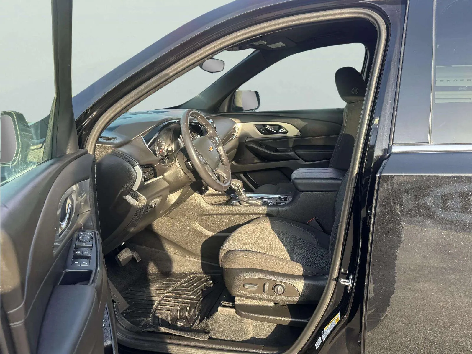 Chevrolet Traverse photo 16