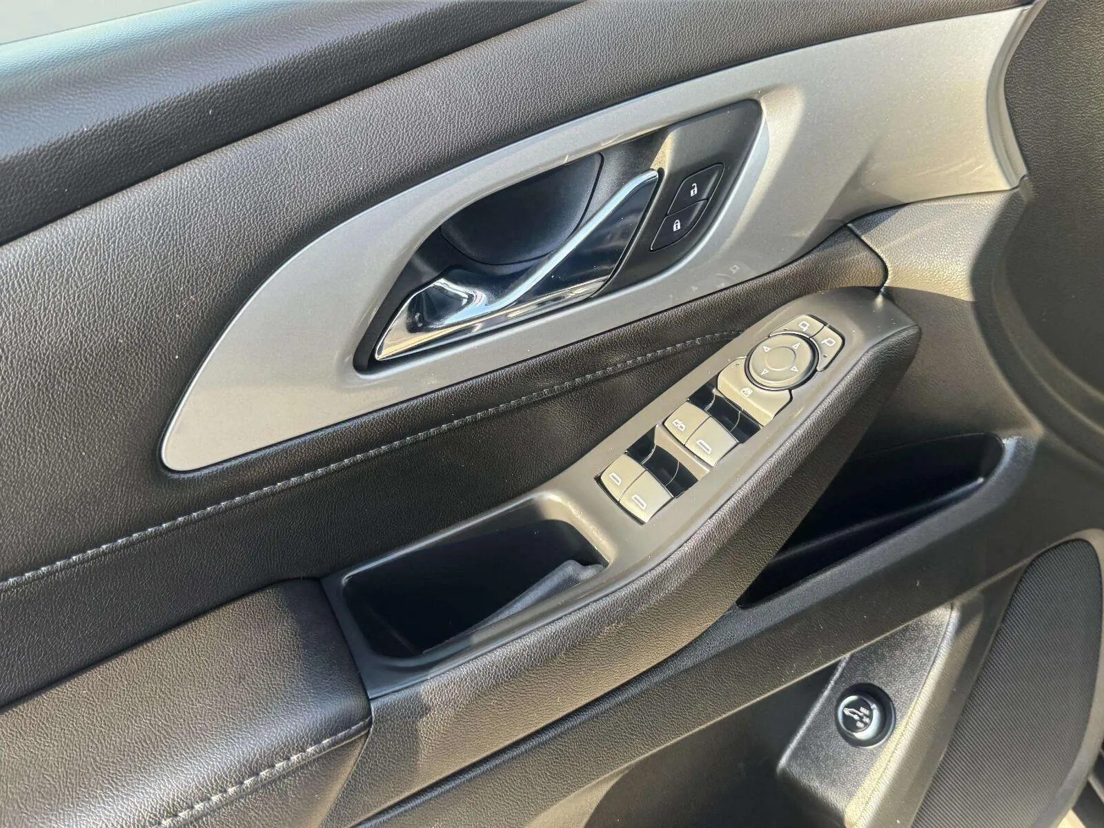 Chevrolet Traverse photo 19