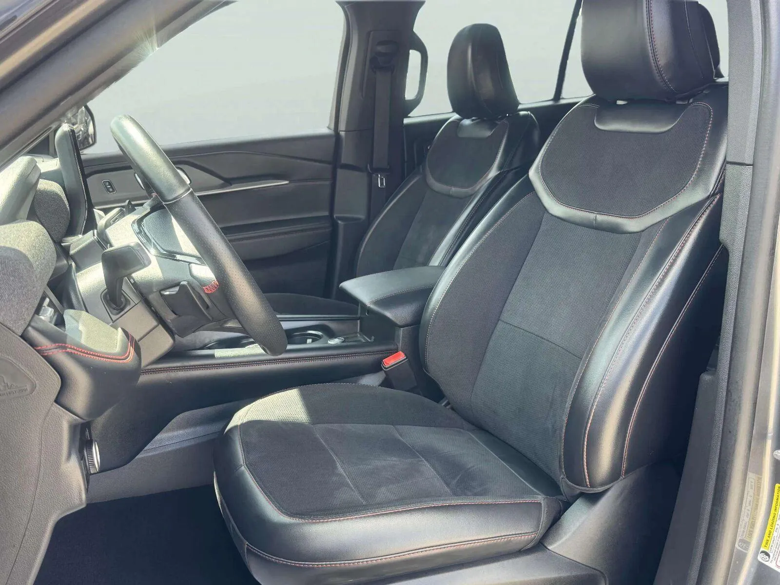 Ford Explorer photo 20