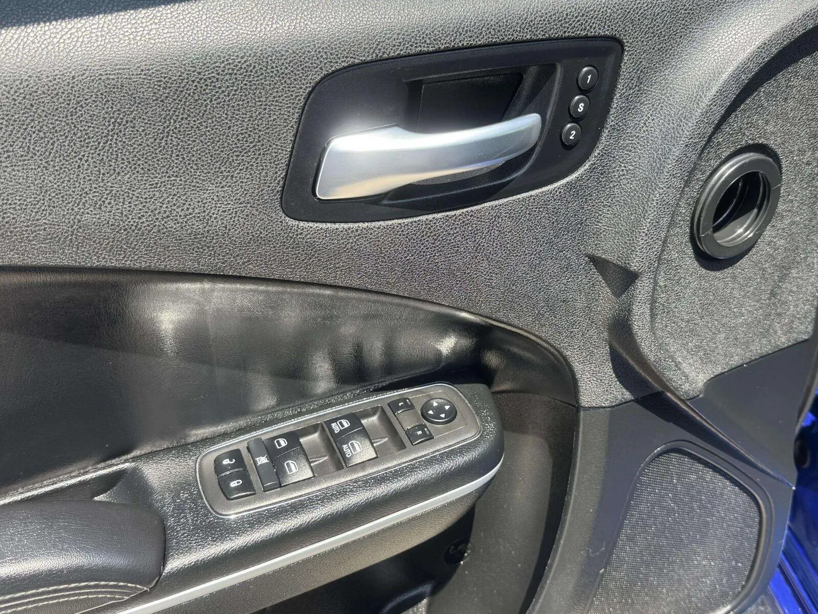 Dodge Charger photo 19