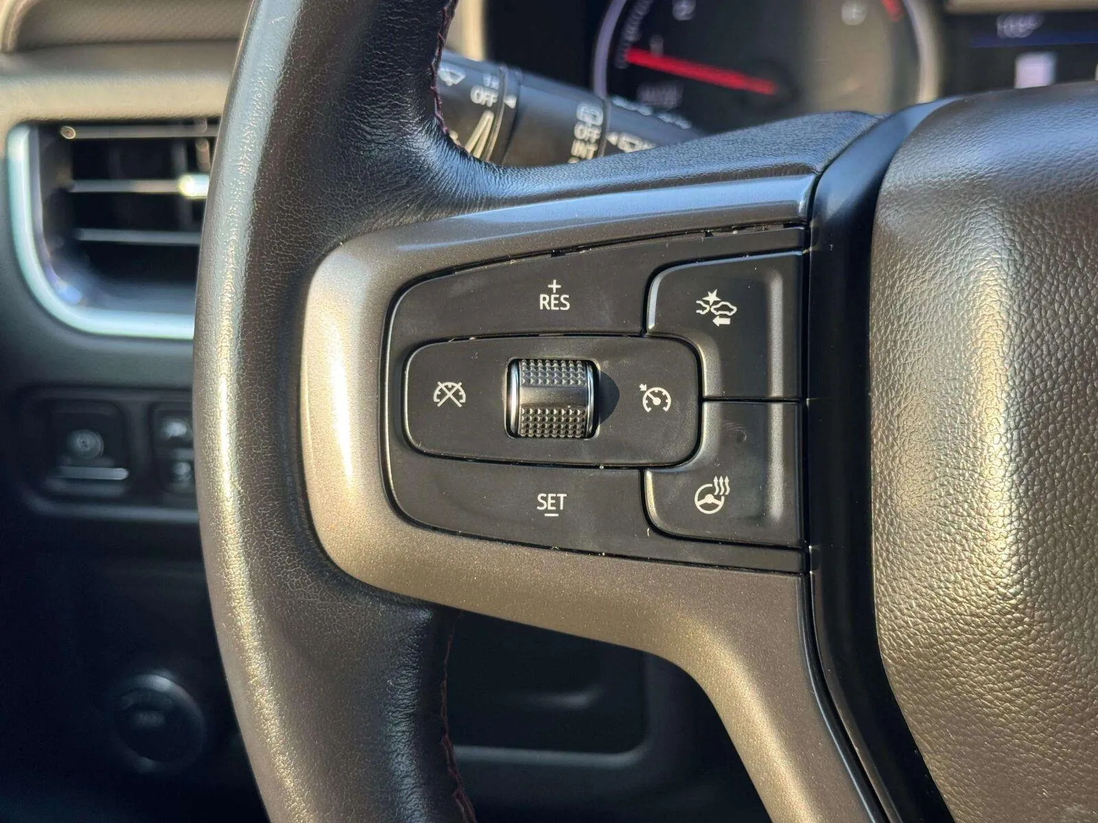 Chevrolet Tahoe photo 26