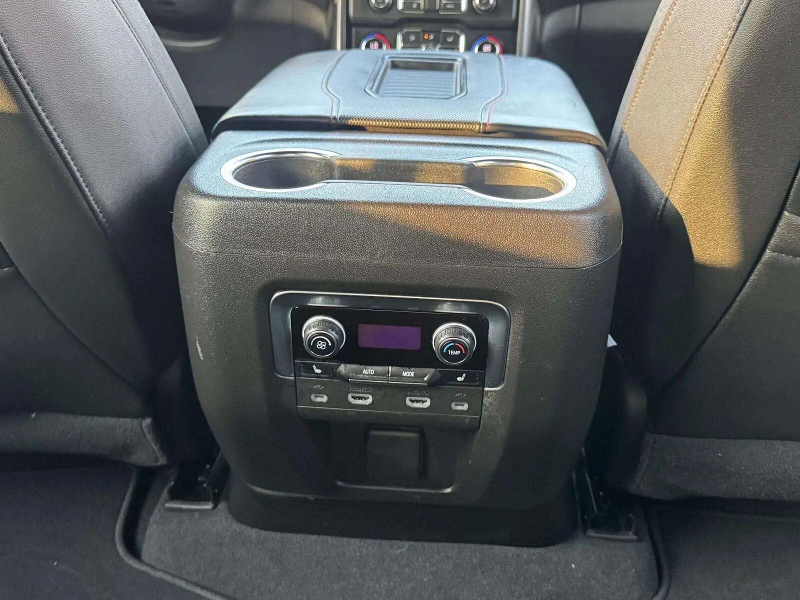 Chevrolet Tahoe photo 53