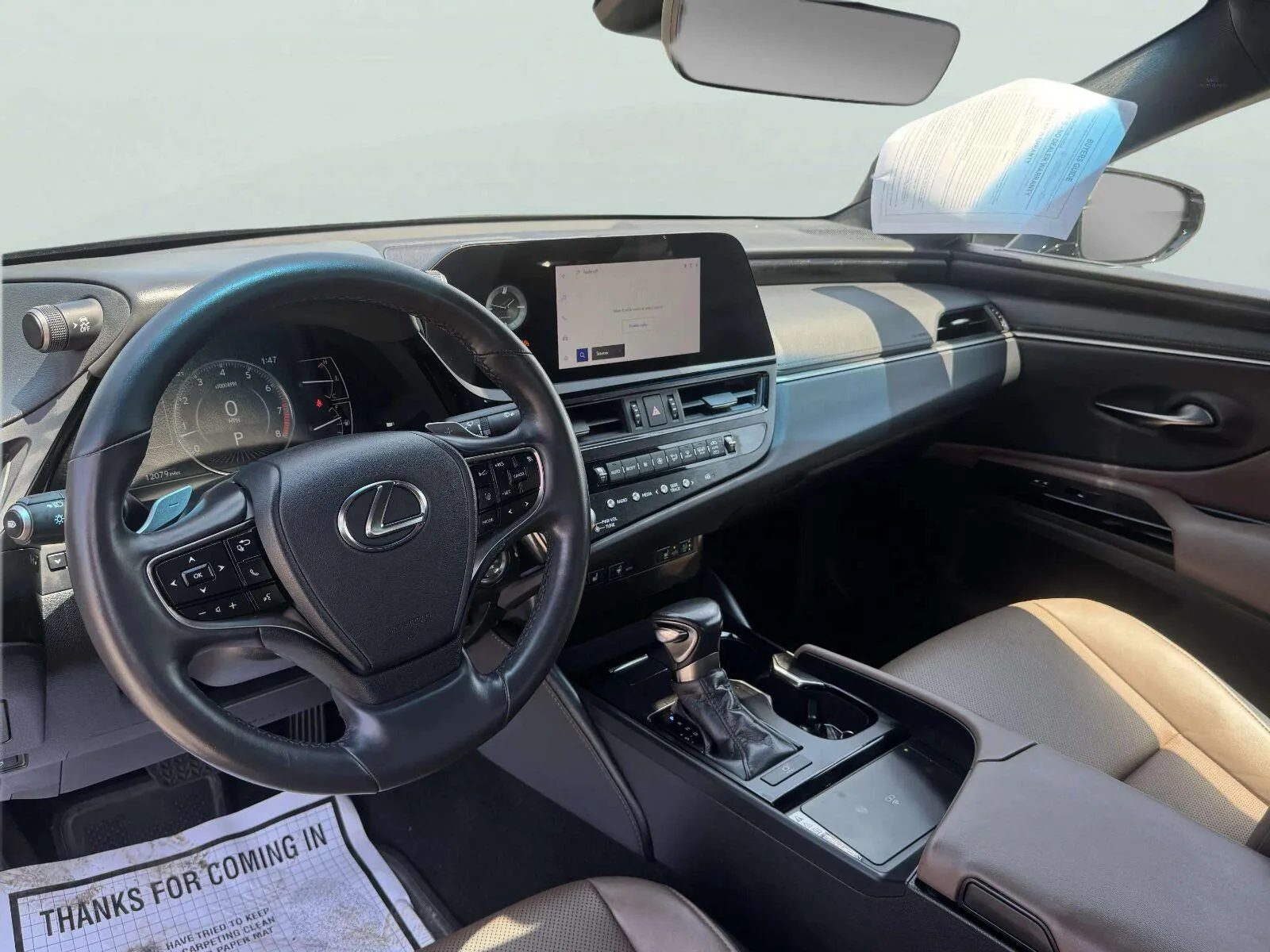 Lexus ES photo 21