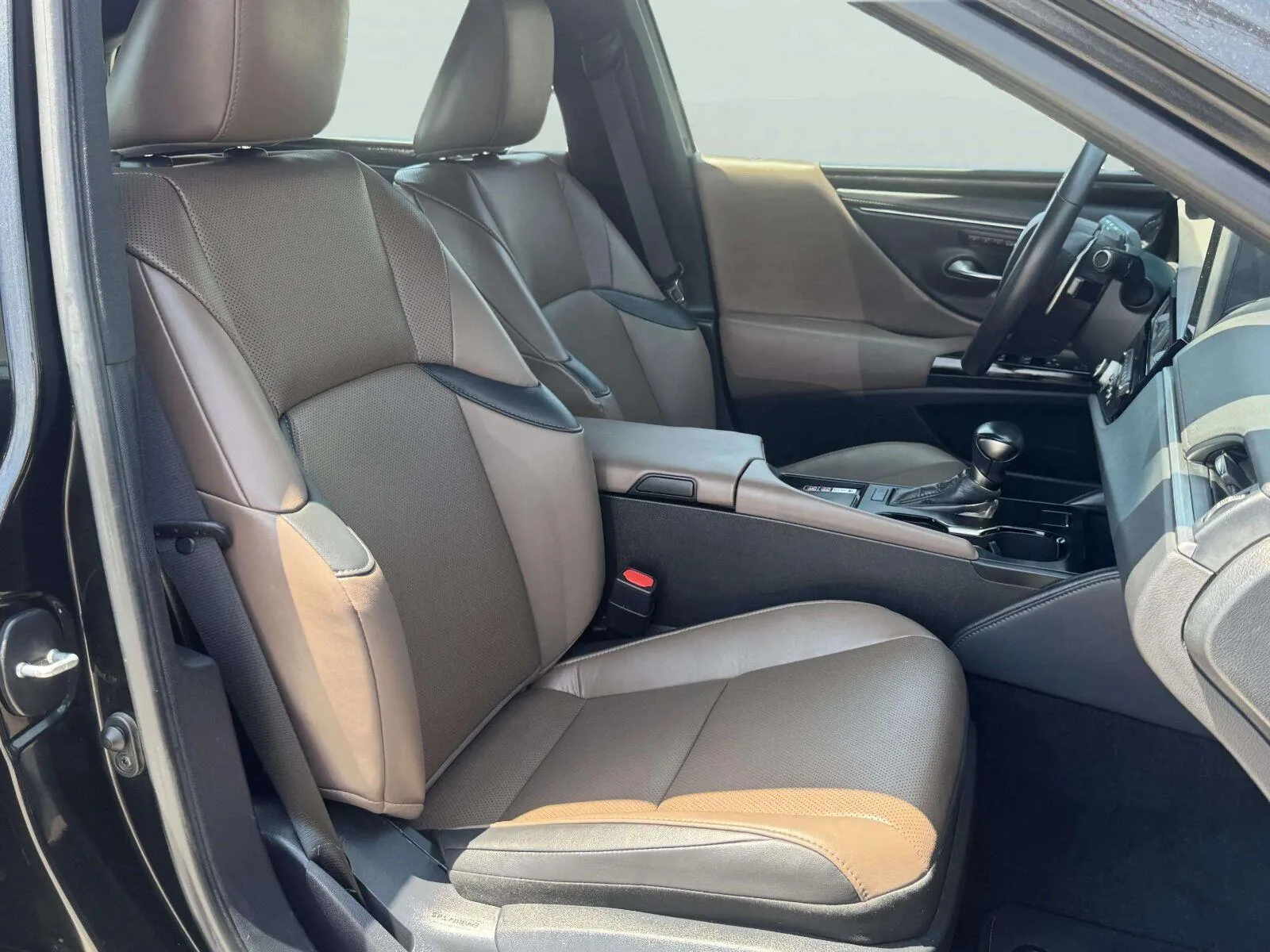 Lexus ES photo 54