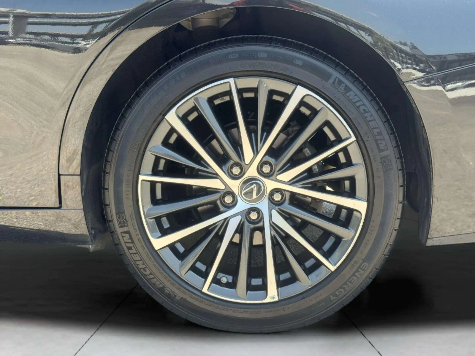Lexus ES photo 60