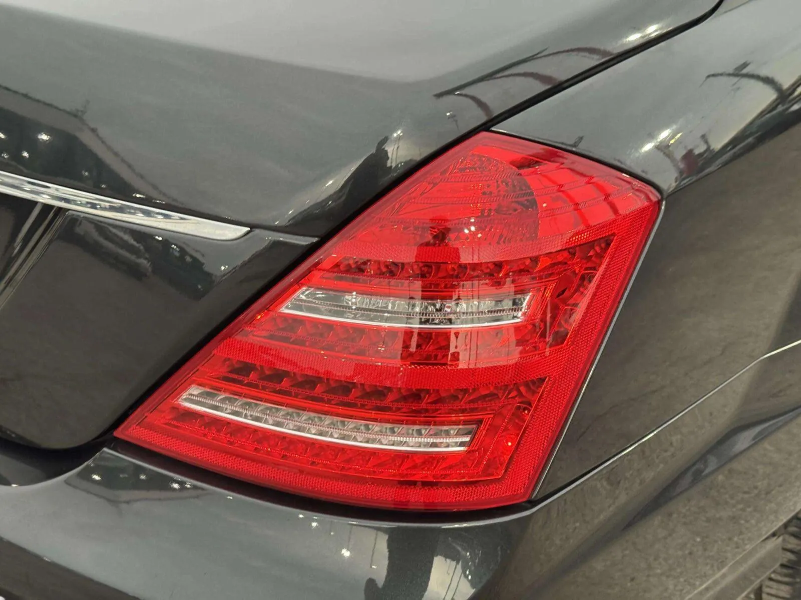 Mercedes-Benz S-Class photo 15