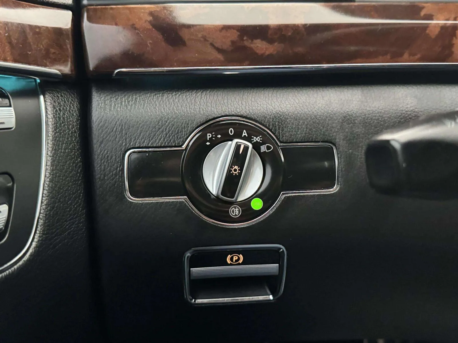 Mercedes-Benz S-Class photo 21