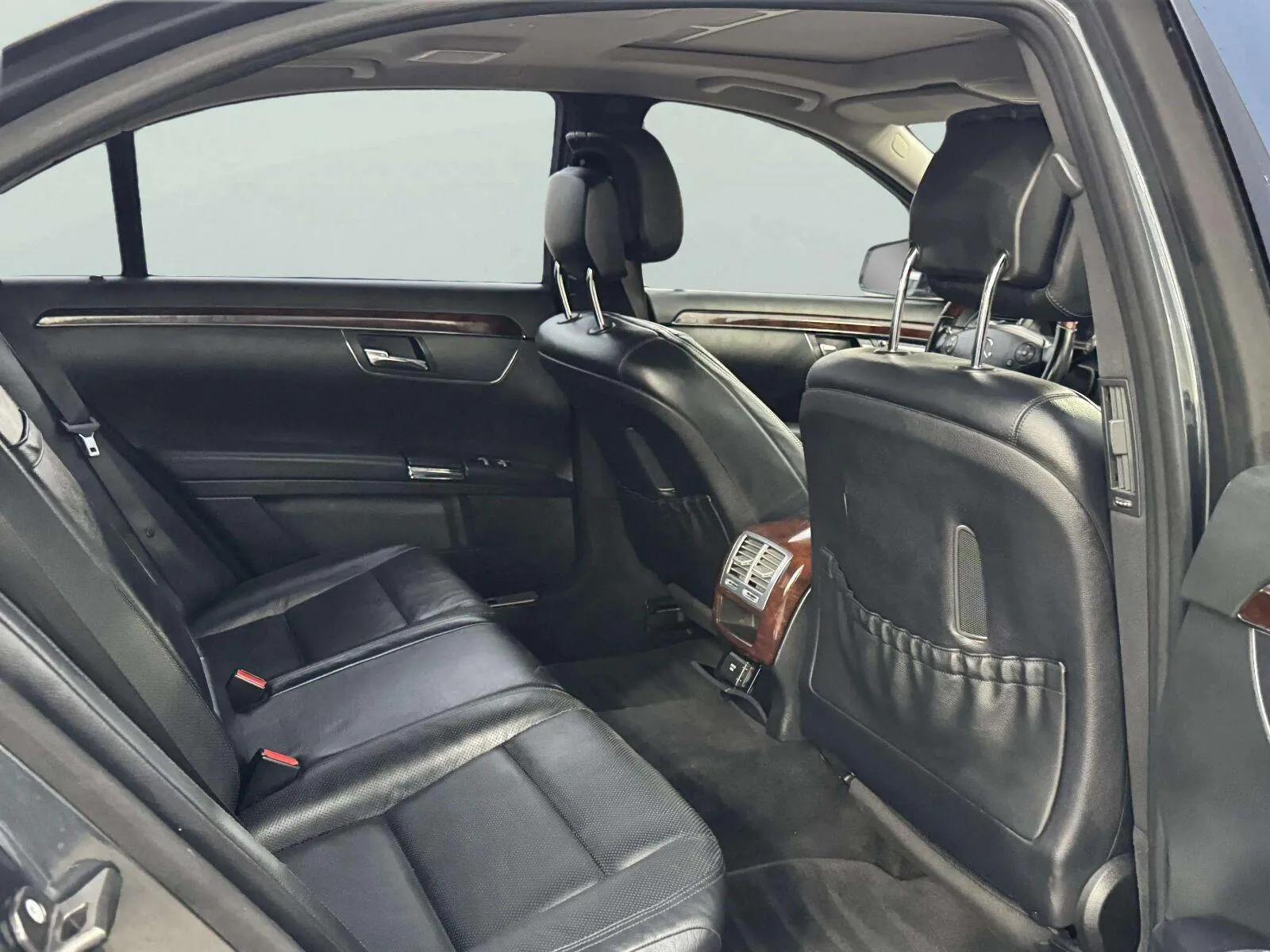 Mercedes-Benz S-Class photo 43