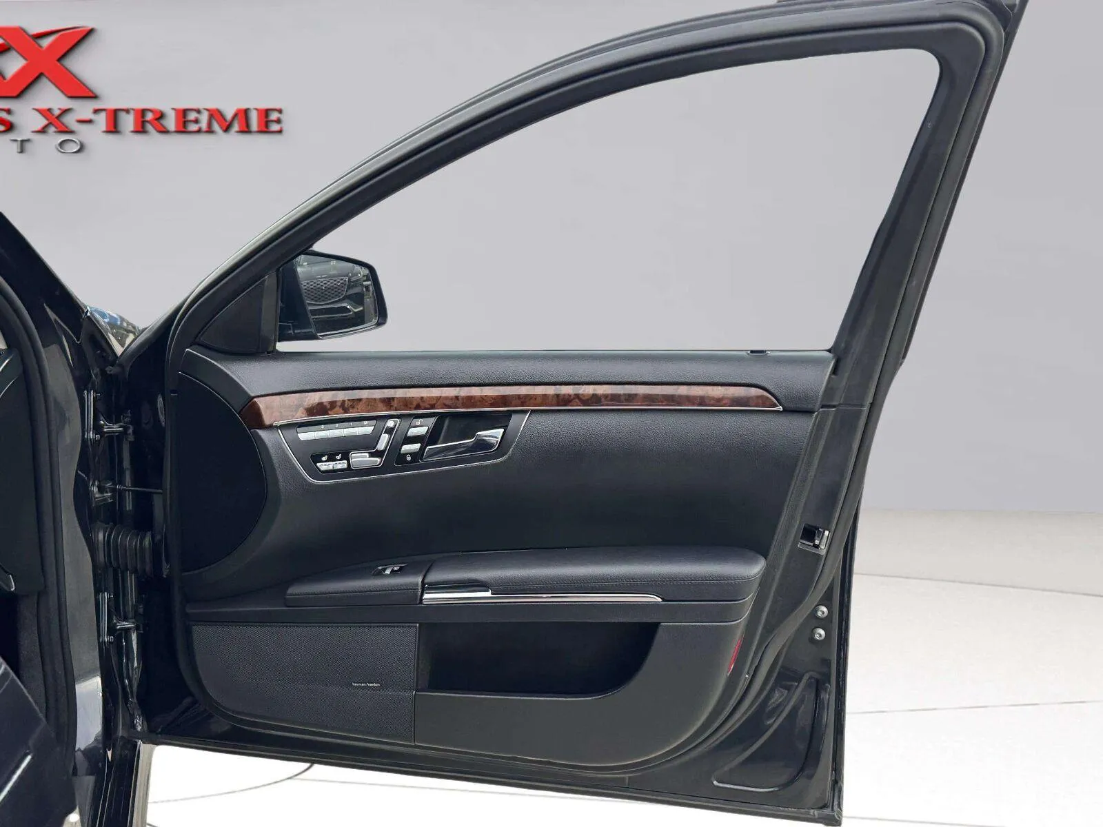 Mercedes-Benz S-Class photo 50
