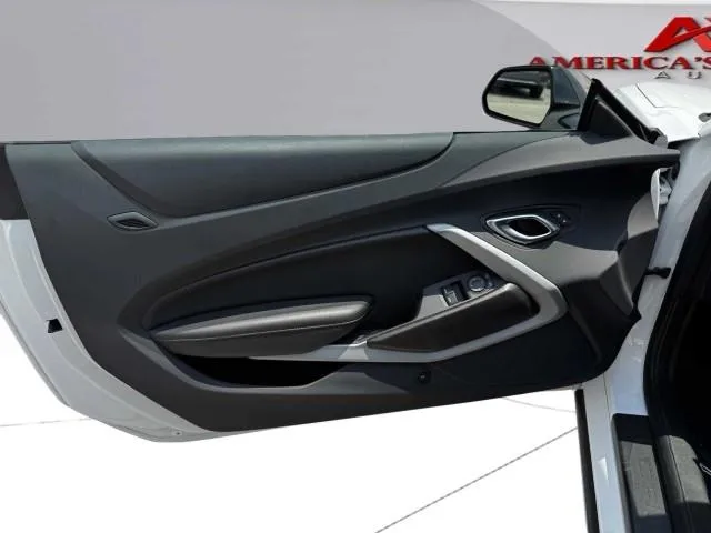 Chevrolet Camaro photo 19