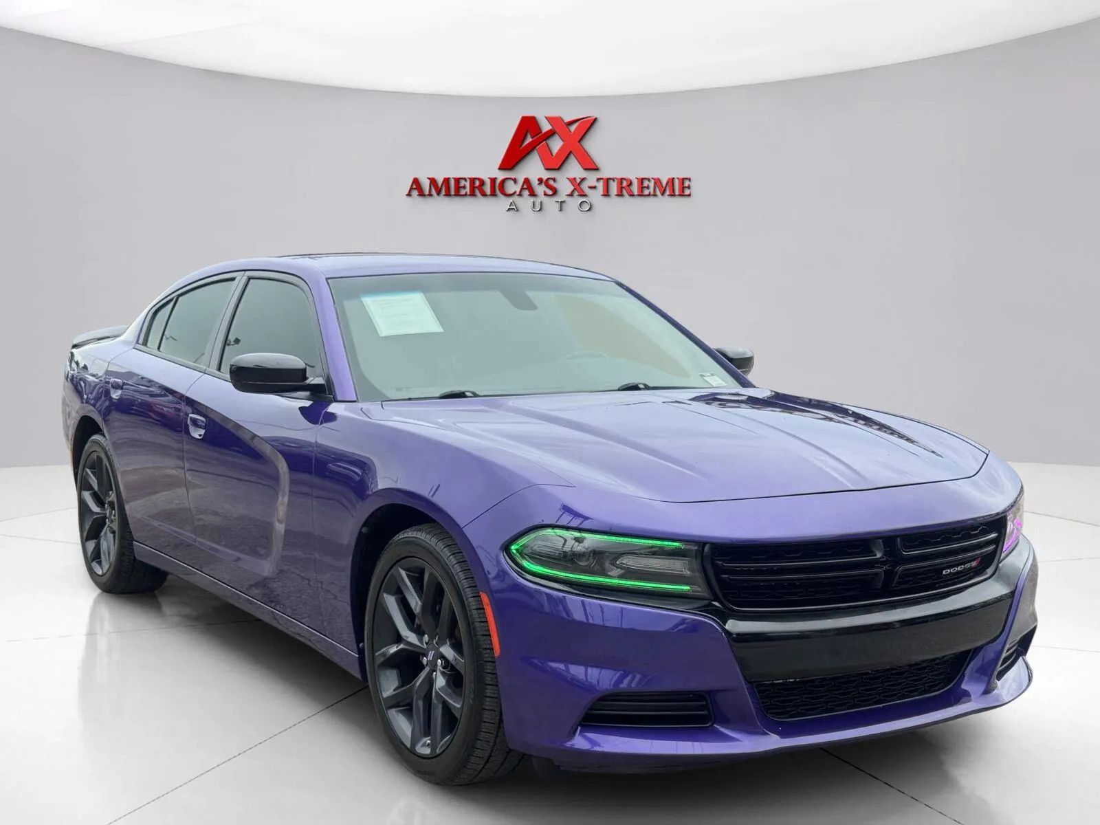 Dodge Charger photo 8