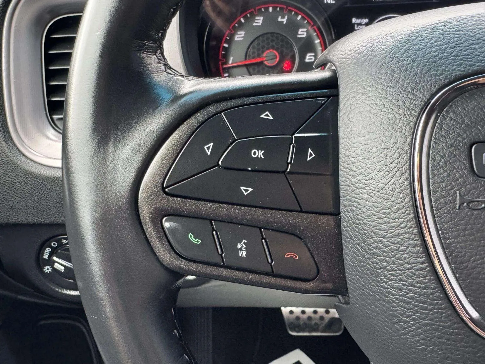 Dodge Charger photo 24