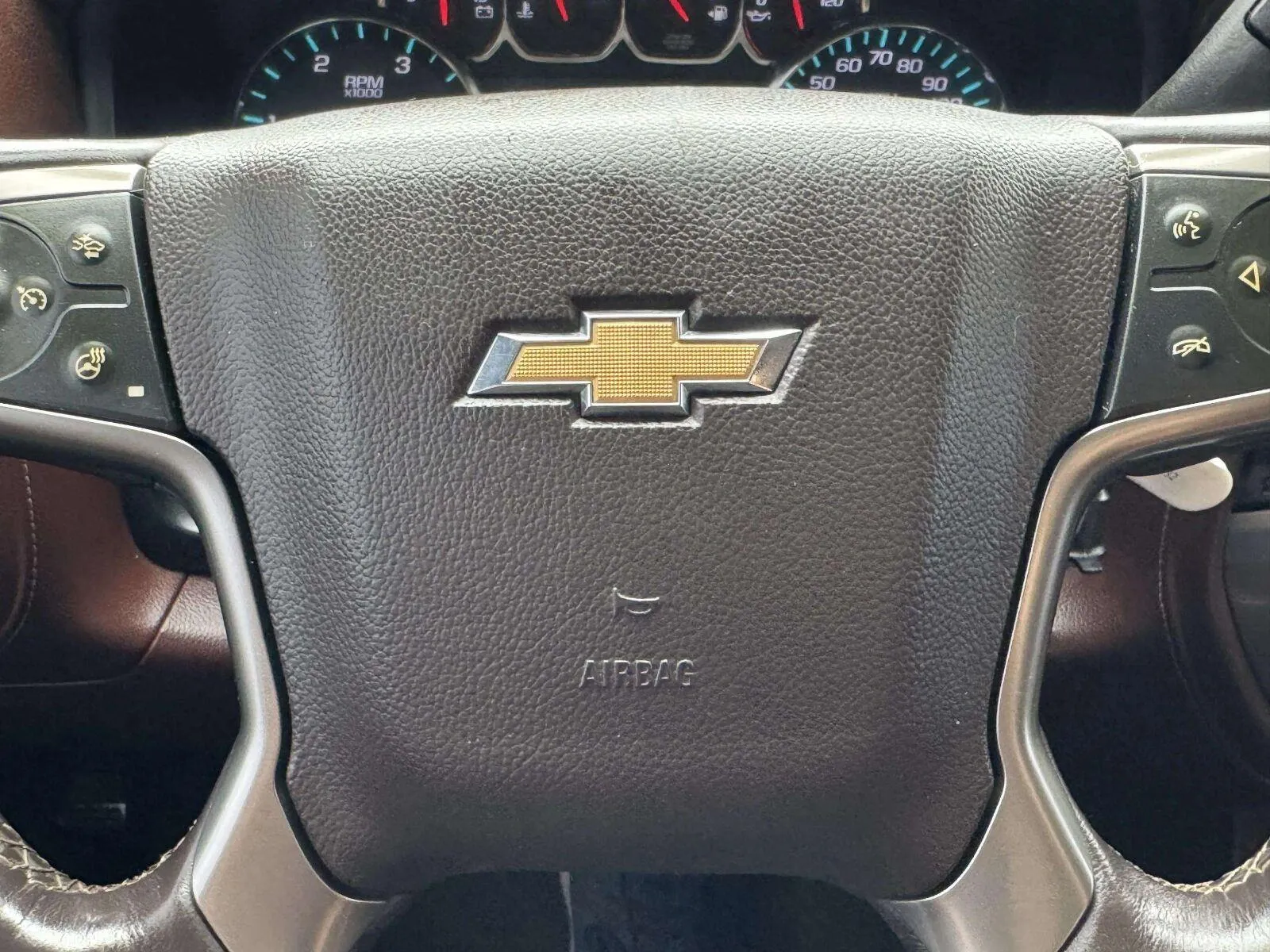 Chevrolet Silverado photo 26
