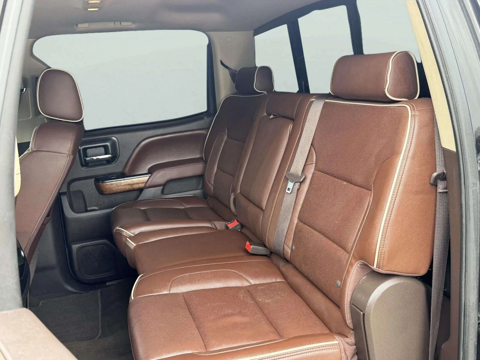 Chevrolet Silverado photo 37