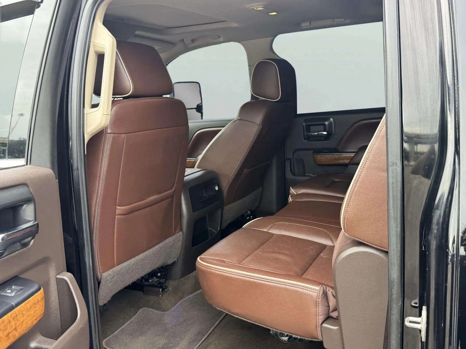 Chevrolet Silverado photo 38