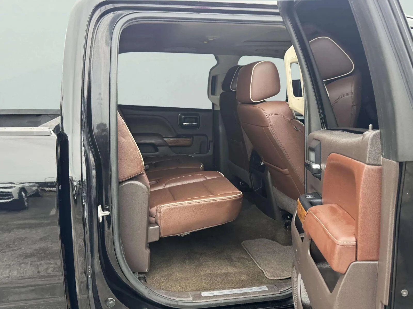 Chevrolet Silverado photo 39