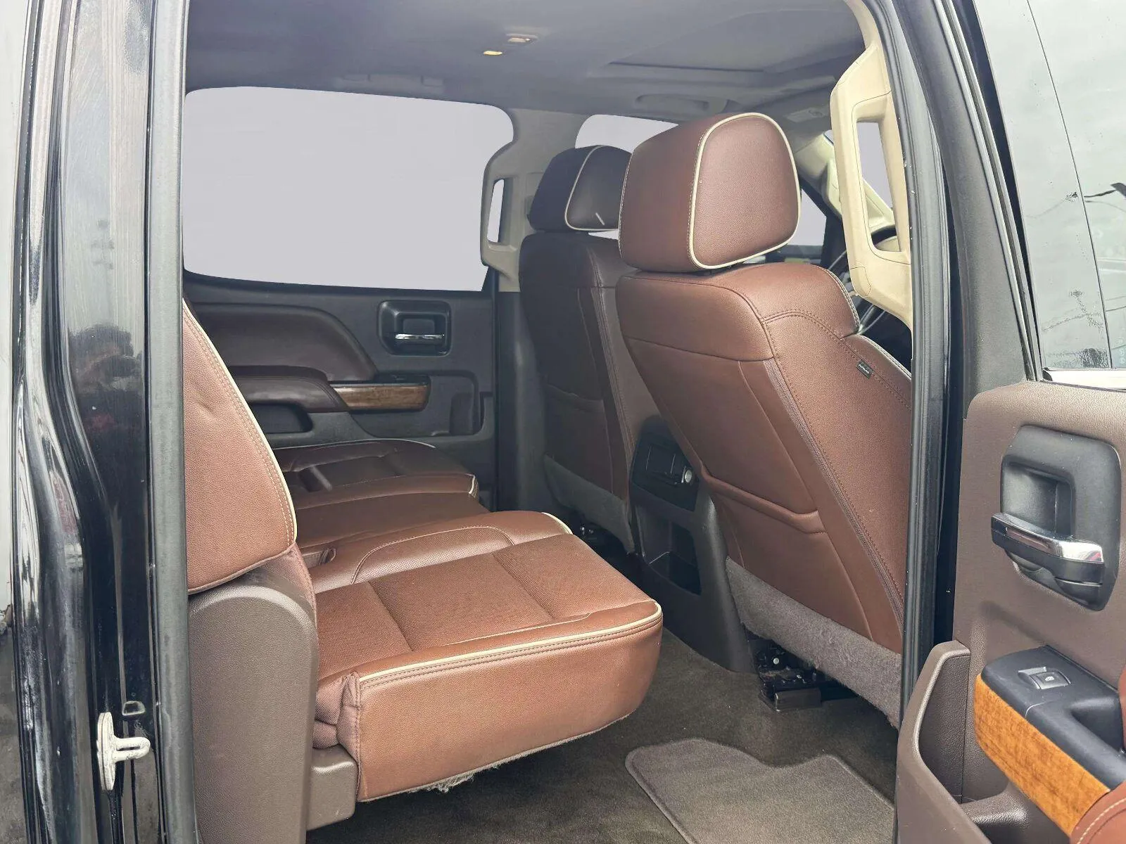 Chevrolet Silverado photo 43