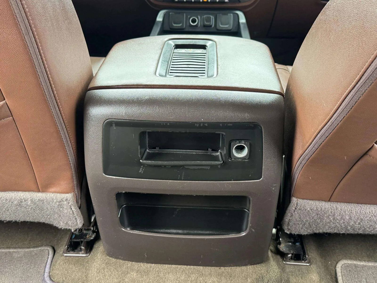 Chevrolet Silverado photo 46