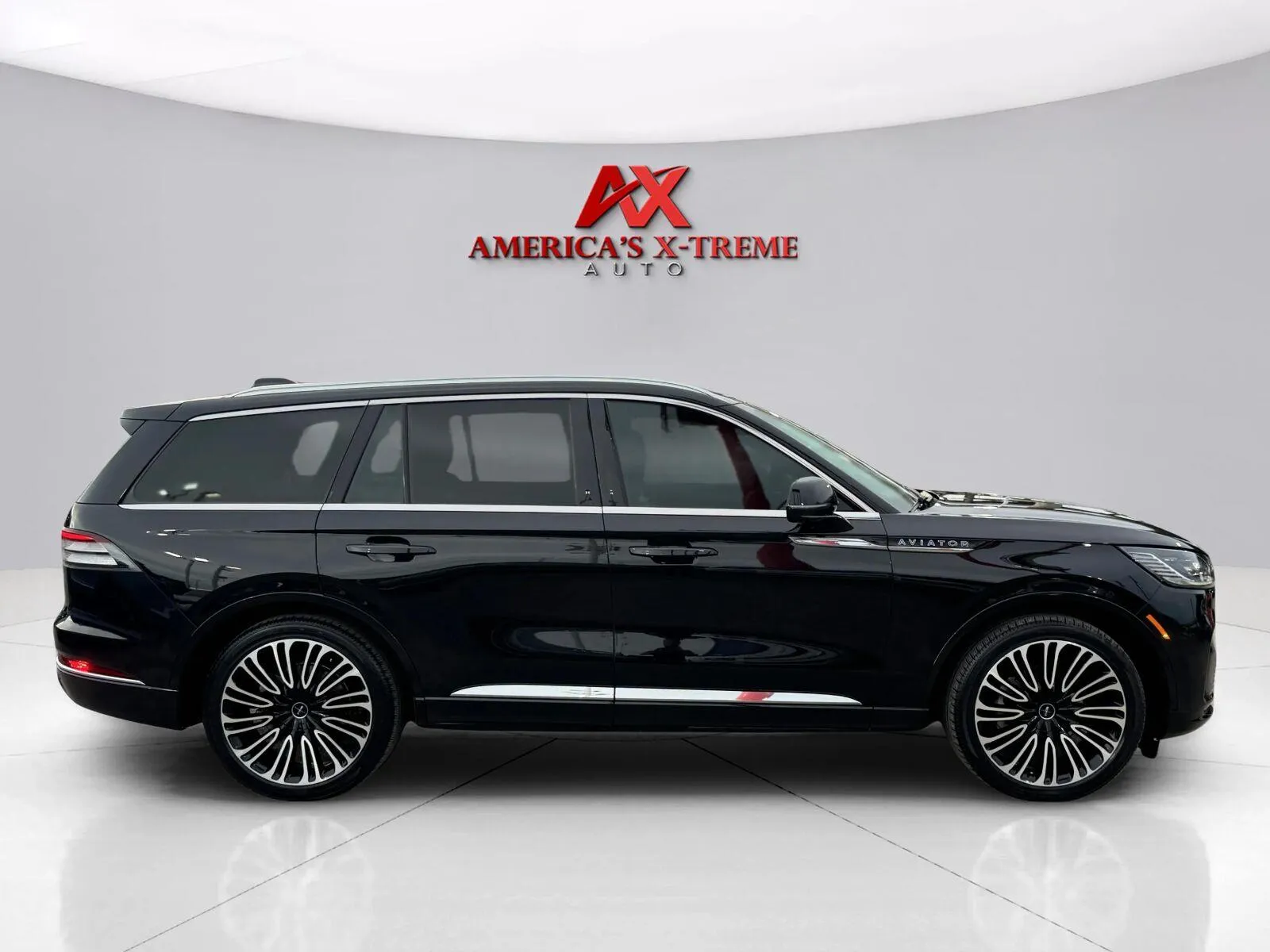 Lincoln Aviator photo 7