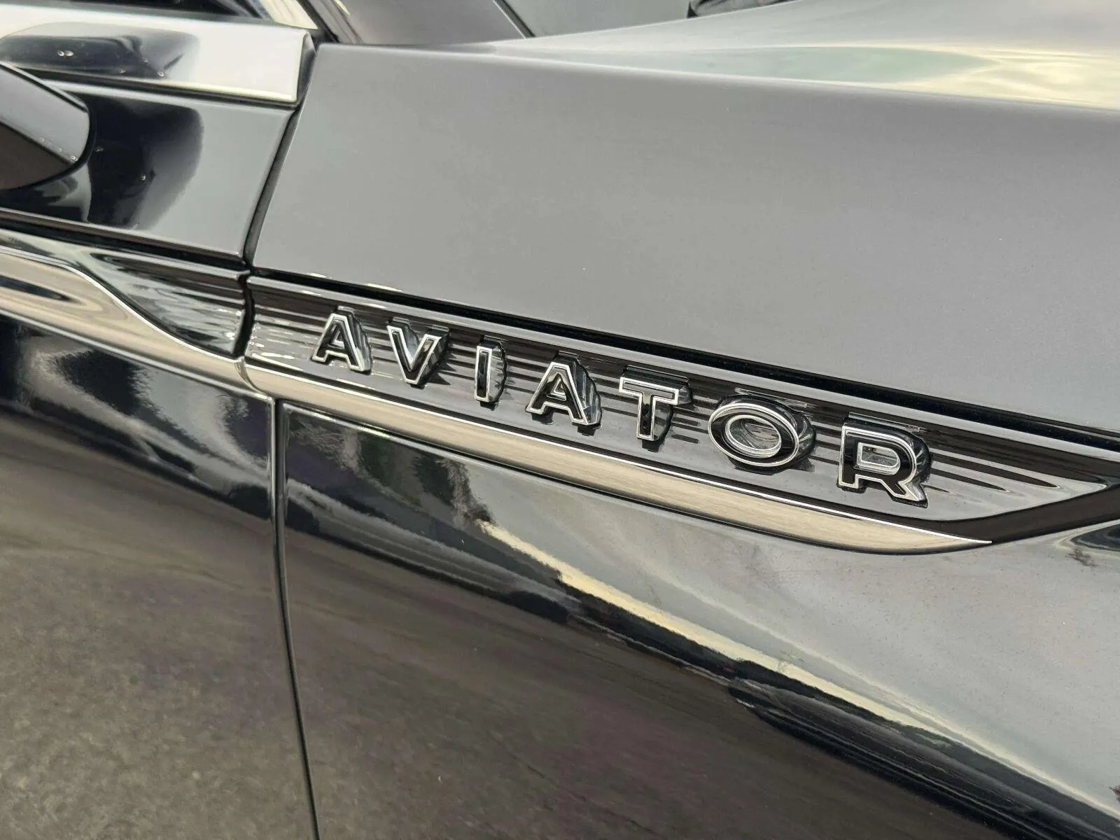 Lincoln Aviator photo 11