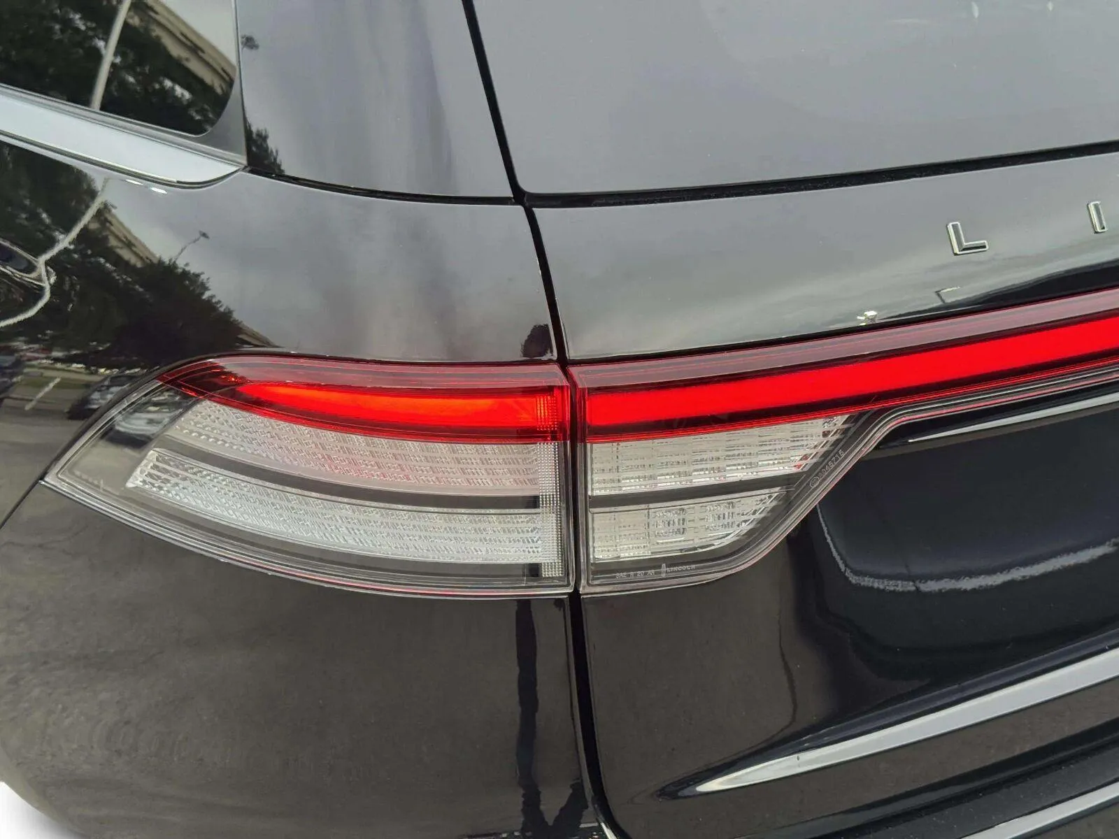 Lincoln Aviator photo 16