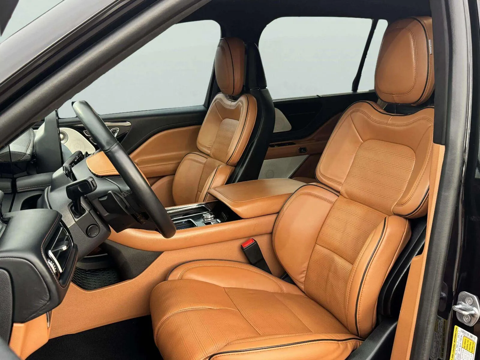 Lincoln Aviator photo 22
